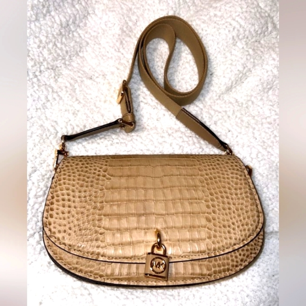 Michael Kors Crossbody Purse
